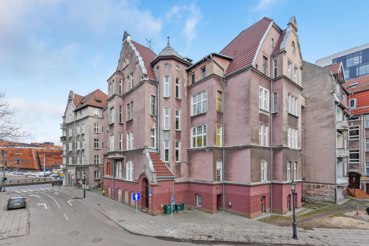 Blue Mandarin Solidarity Square Gdansk Bagian luar foto